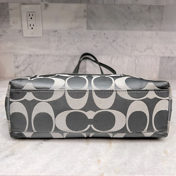 Coach Signature Laura Gray/Silver Double Strap Large Tote Bag - Picture 15 of 15